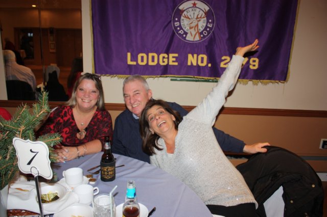 ladiesxmas16.jpg