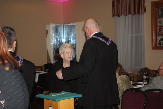 ladiesinstall033.jpg