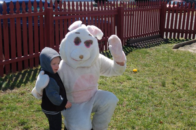 yaceaster073.jpg