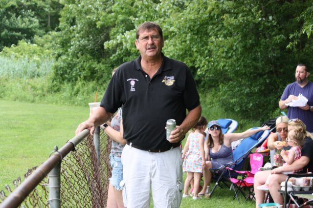 fathersdaysoftball10.jpg
