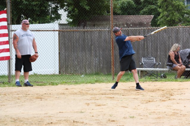 fathersdaysoftball21.jpg