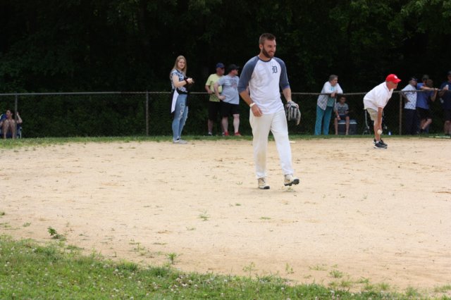 fathersdaysoftball30.jpg