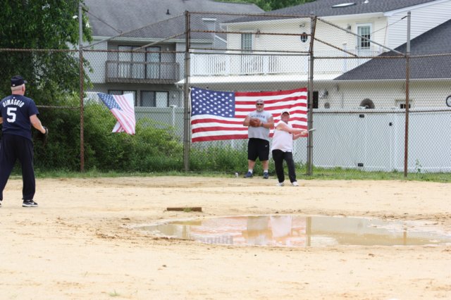 fathersdaysoftball32.jpg