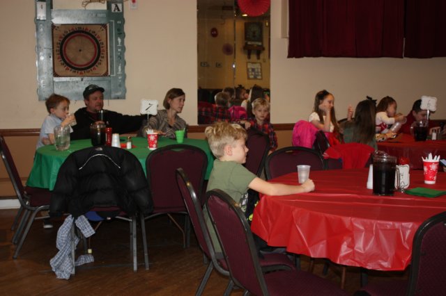 yacxmas10.jpg