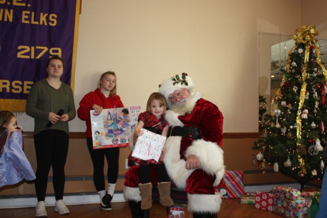 yacxmas48.jpg