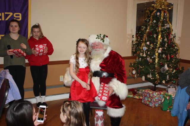 yacxmas55.jpg