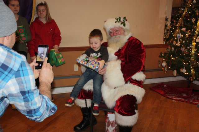 yacxmas75.jpg