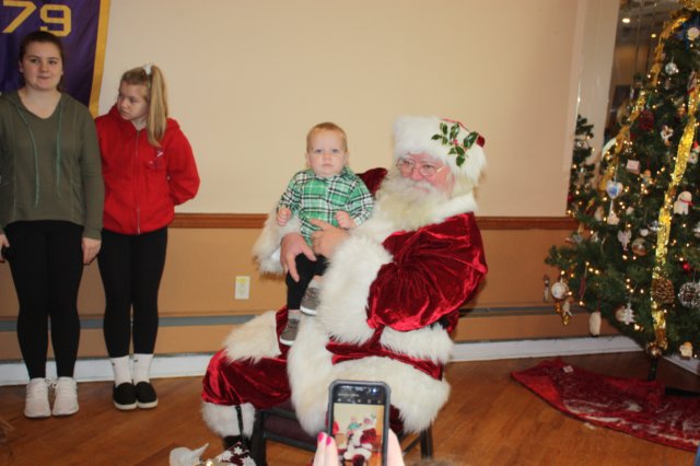yacxmas84.jpg